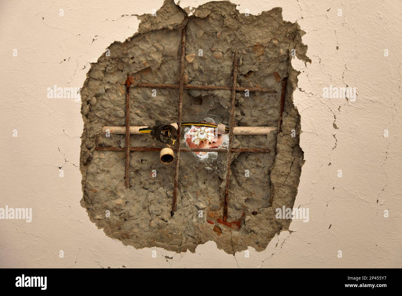45 kilometres outlet in miles