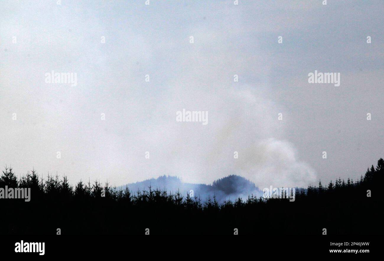 The 36 Pit fire burns near Estacada, Ore. on Tuesday, Sept. 16, 2014