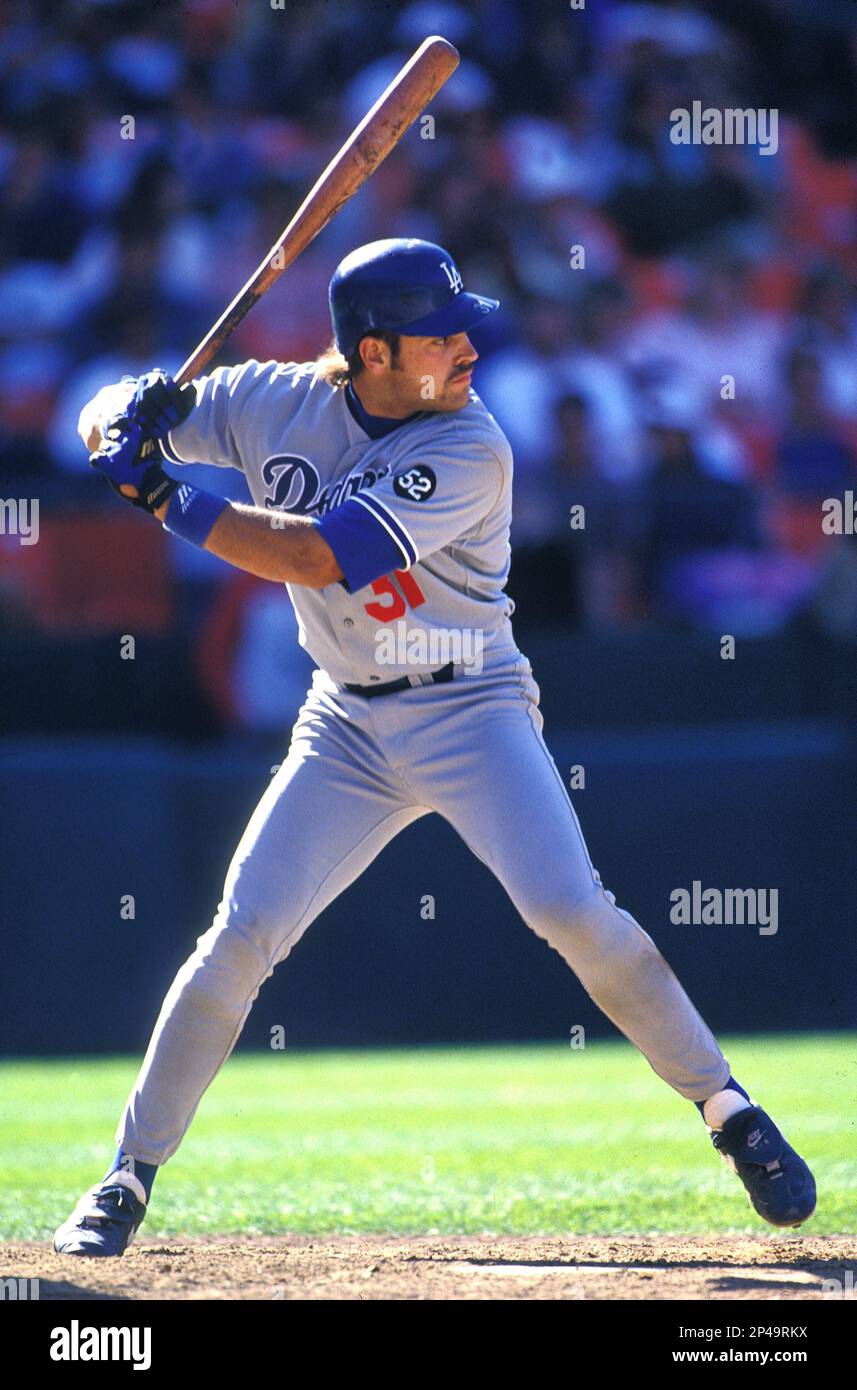 Los Angeles Dodgers Mike Piazza(31) in action during a game from
