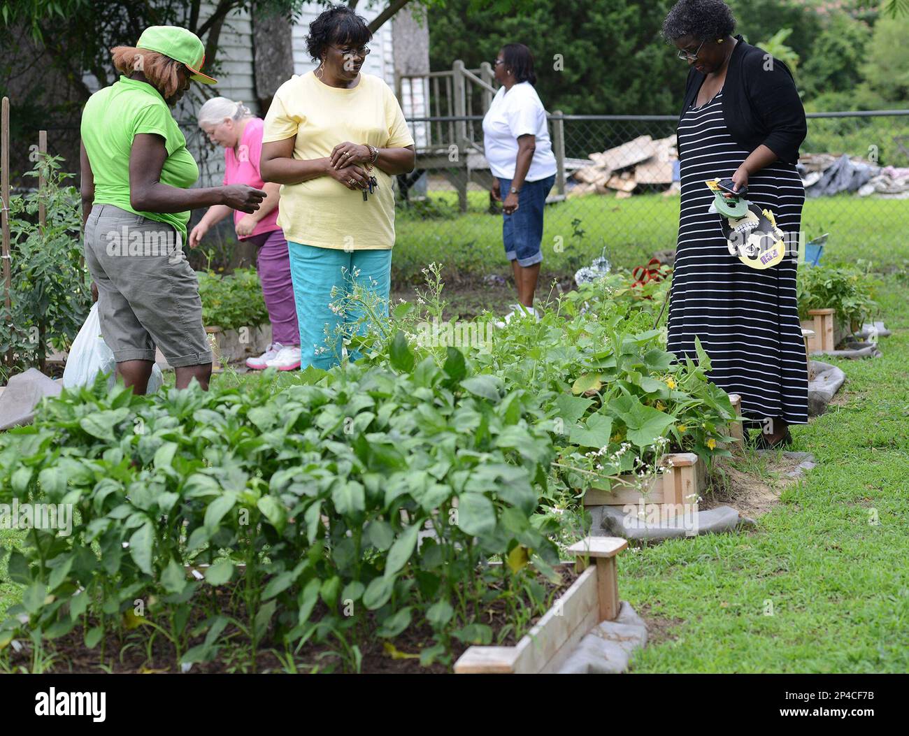 Jackie Ruffin, from left, Peggy Key, Gloria Hargett, Hilda Royall and