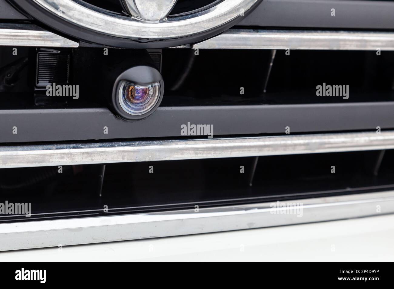 https://c8.alamy.com/comp/2P4D9YP/front-view-camera-on-the-car-medium-range-vehicle-camera-parking-assistant-systems-autopilot-self-driving-feature-with-camera-systems-automotive-t-2P4D9YP.jpg