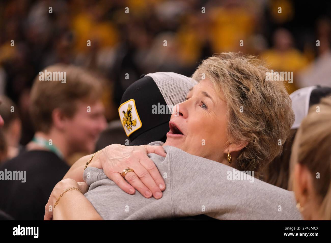 Lisa bluder hi-res stock photography and images - Alamy