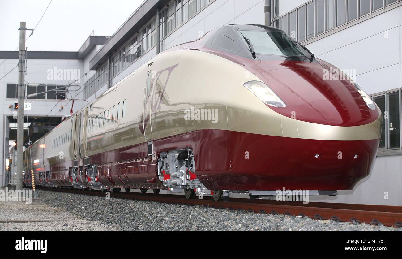 JR Kyushu unveils a thirdgeneration of Free Gauge Train, Gauge