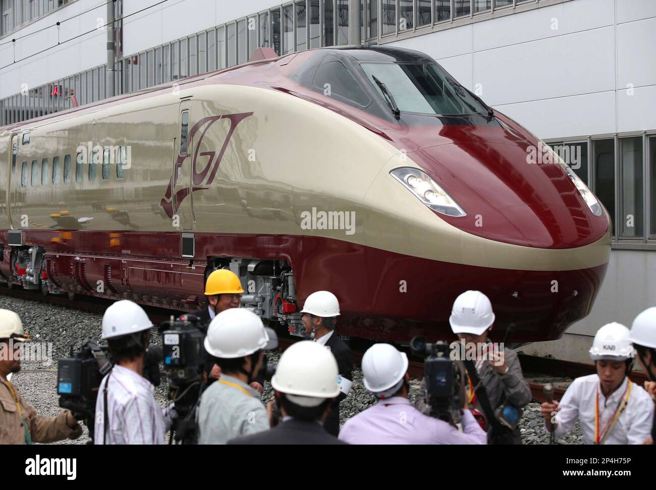 JR Kyushu unveils a thirdgeneration of Free Gauge Train, Gauge