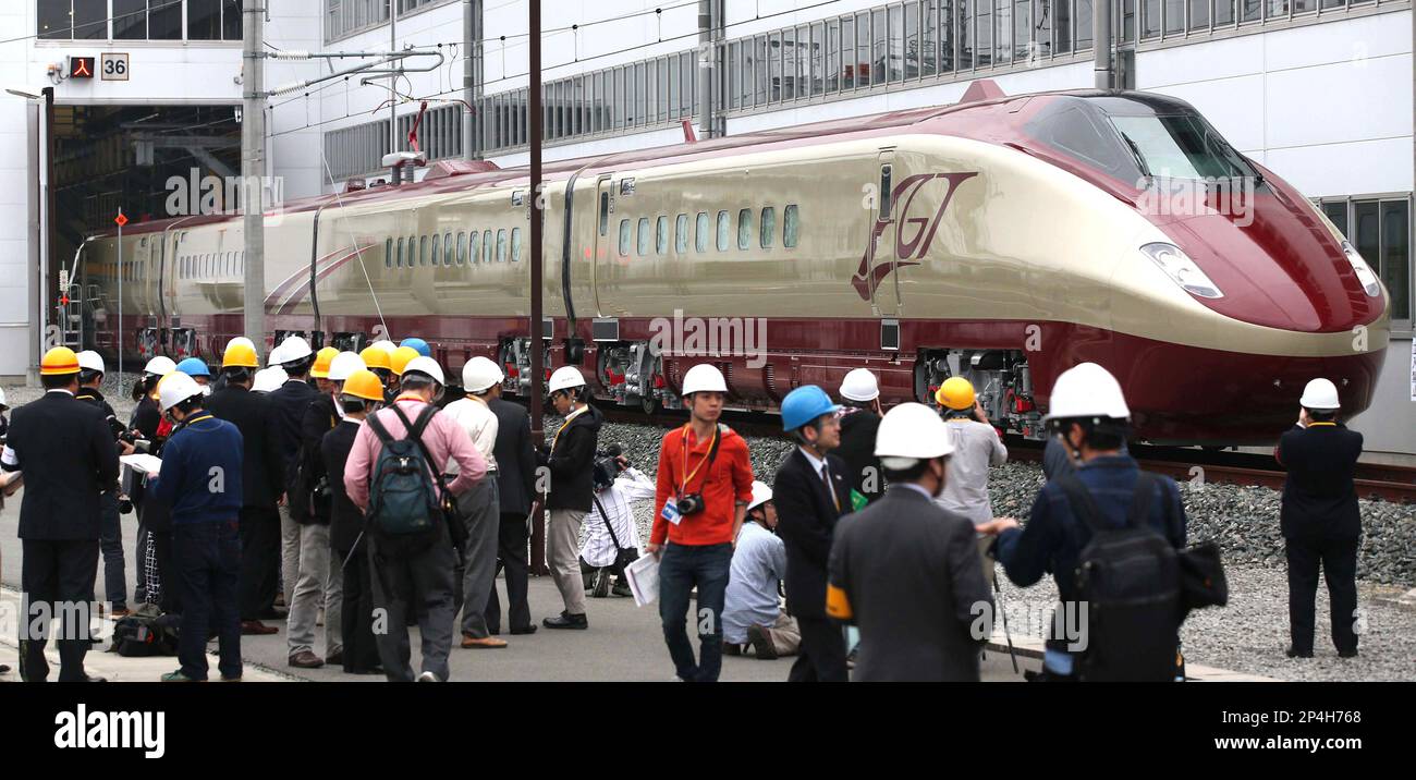 JR Kyushu unveils a thirdgeneration of Free Gauge Train, Gauge