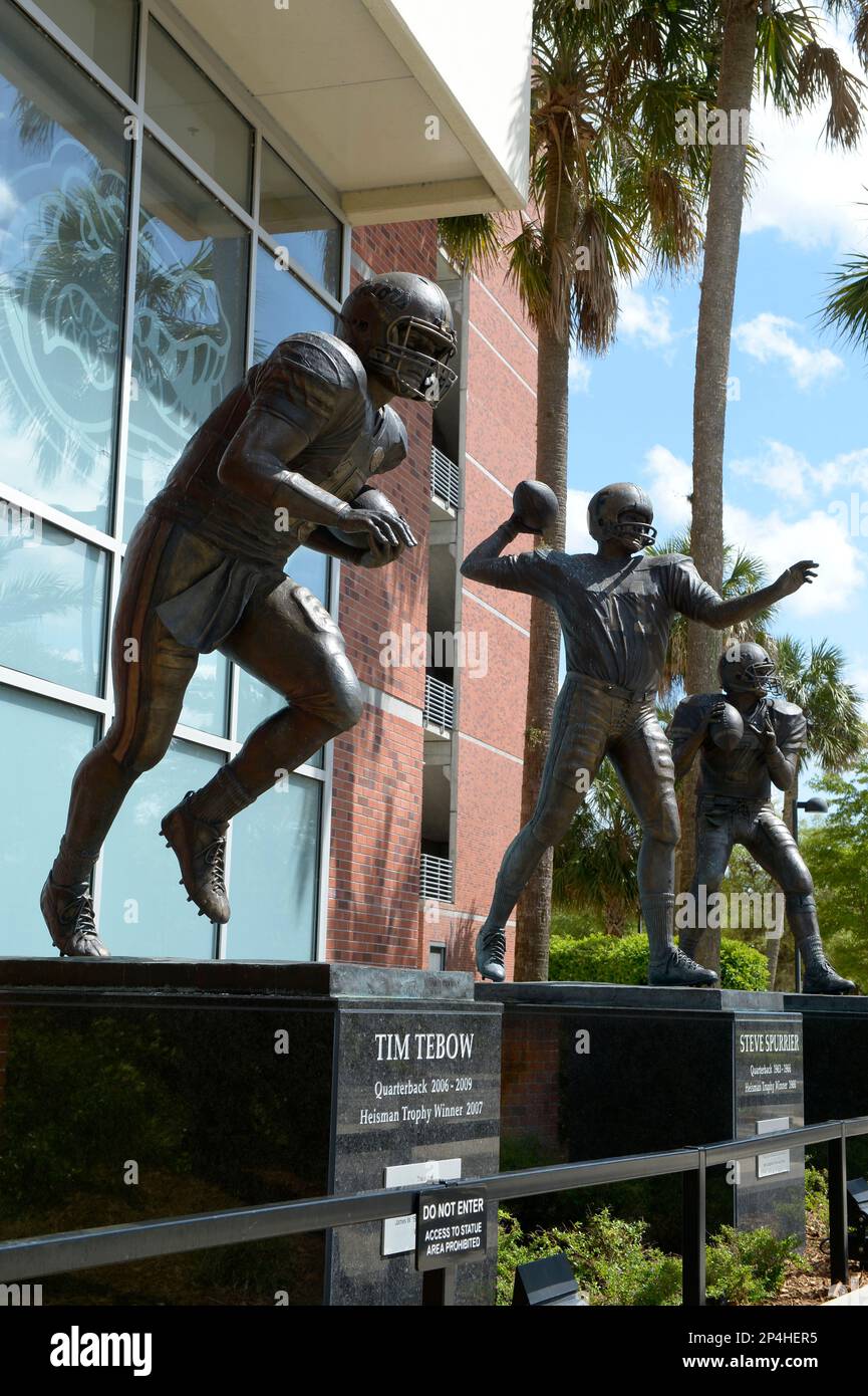 Tim Tebow statue - Picture of Ben Hill Griffin Stadium, Gainesville -  Tripadvisor