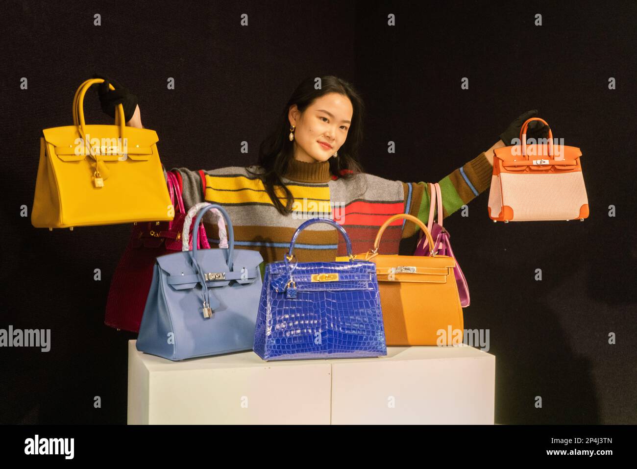 Jaune Ambre Epsom Birkin 35 Gold Hardware, 2019, Handbags and Accessories, 2023