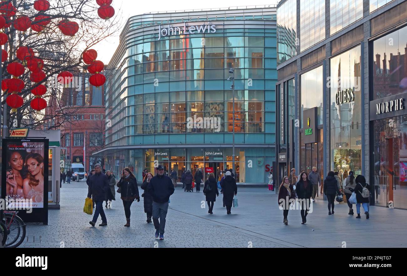 John Lewis flagship department store at  Liverpool One, Winter shoppers, Paradise Street, Liverpool, Merseyside, England, UK, L1 3EU Stock Photo