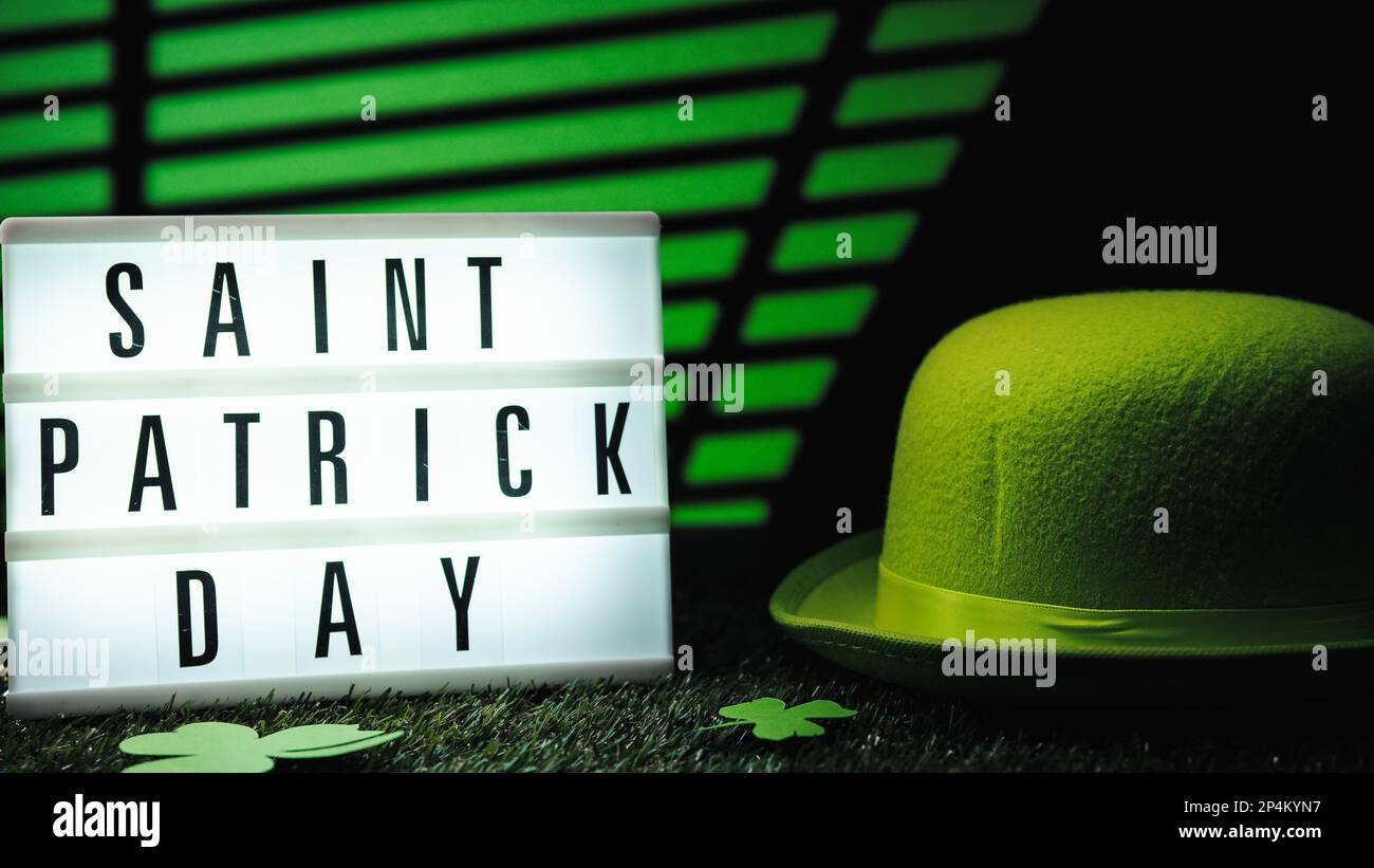Patrick's Sign St Patrick's Day Illuminated Sign Stock Photo - Alamy