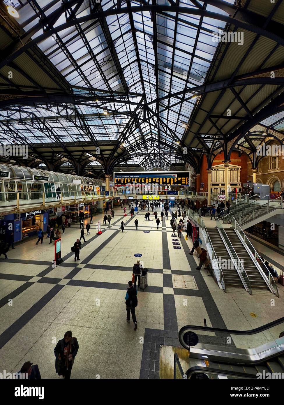 Liverpool Street Station Stock Photo - Alamy