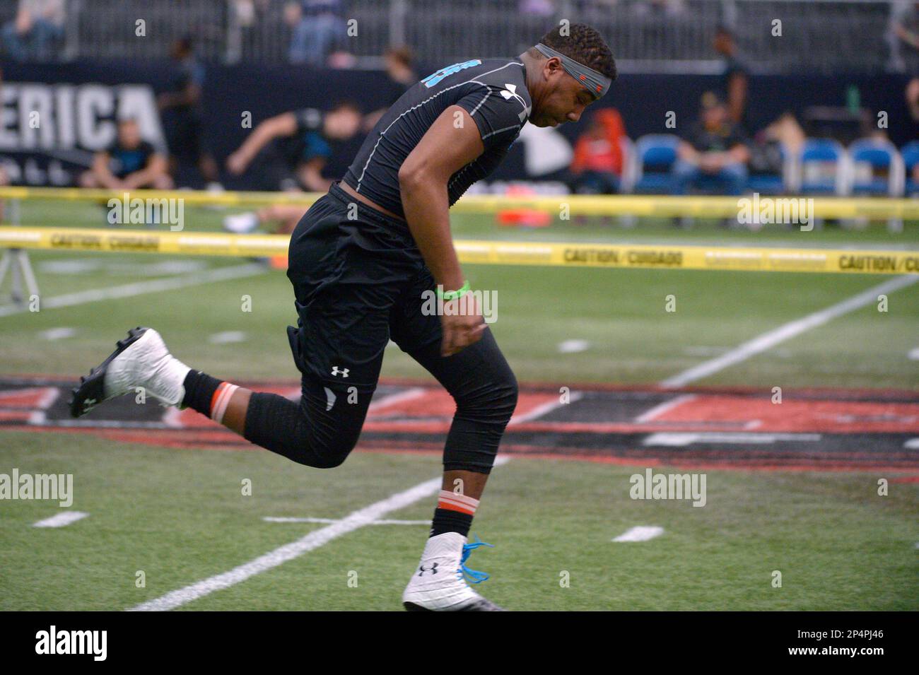 Linebacker Darrell Williams (39), of Hoover, Ala., takes part in a drill  during the underclassmen combine before the Under Armour All-America  football game in St. Petersburg, Fla., Thursday, Jan. 2, 2014.(AP  Photo/Phelan