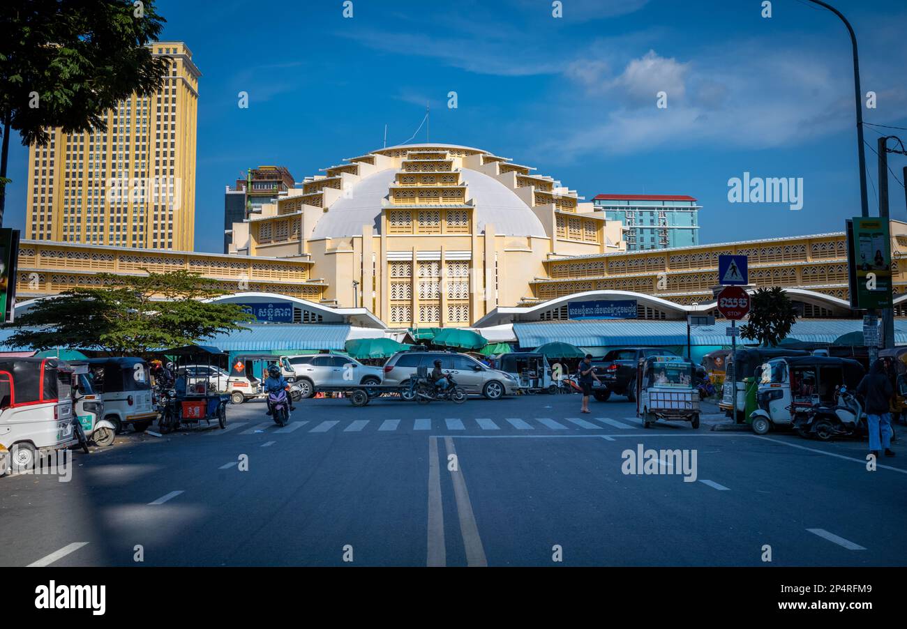 The landmark art deco style Central Market in Phnom Penh, Cambodia. Stock Photo