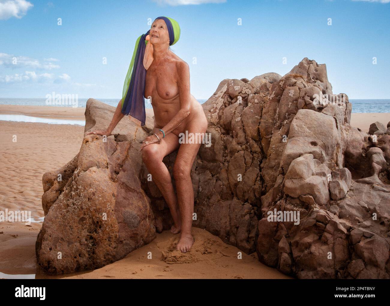 nude mature woman at beach nude mature women on the beach - Photo #9 / 35 @ x3vid.com
