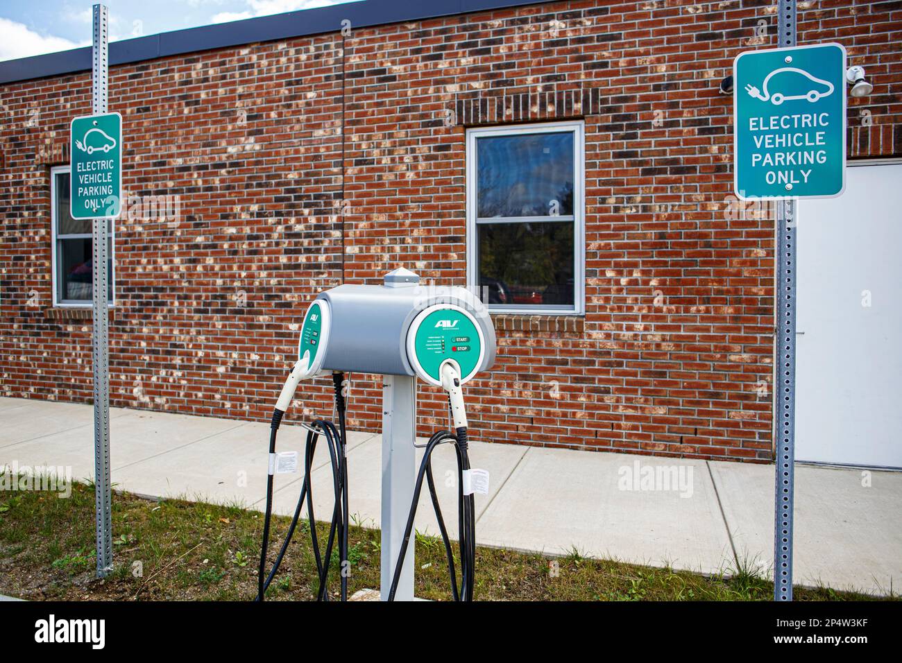 Electric vehicle charging station in Athol, MA Stock Photo Alamy