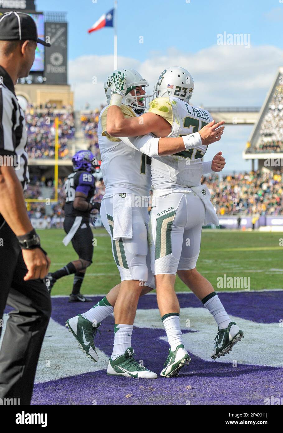 Baylor Bears wide receiver Clay Fuller (23) celebrates with teammate ...