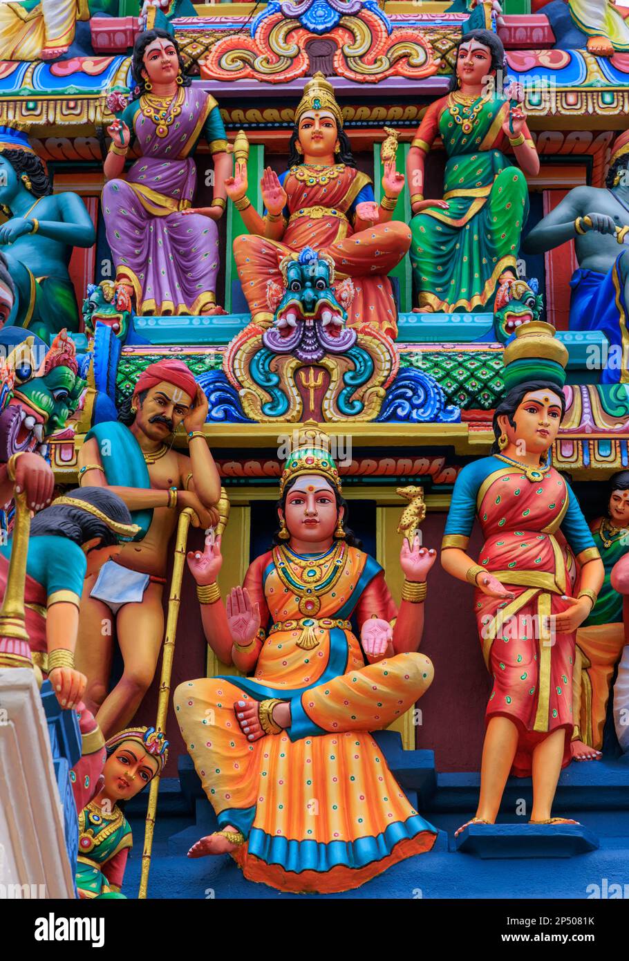 Ornate and colourful gopuram at the main entrance of Sri Mariamman Temple, Singapore Stock Photo
