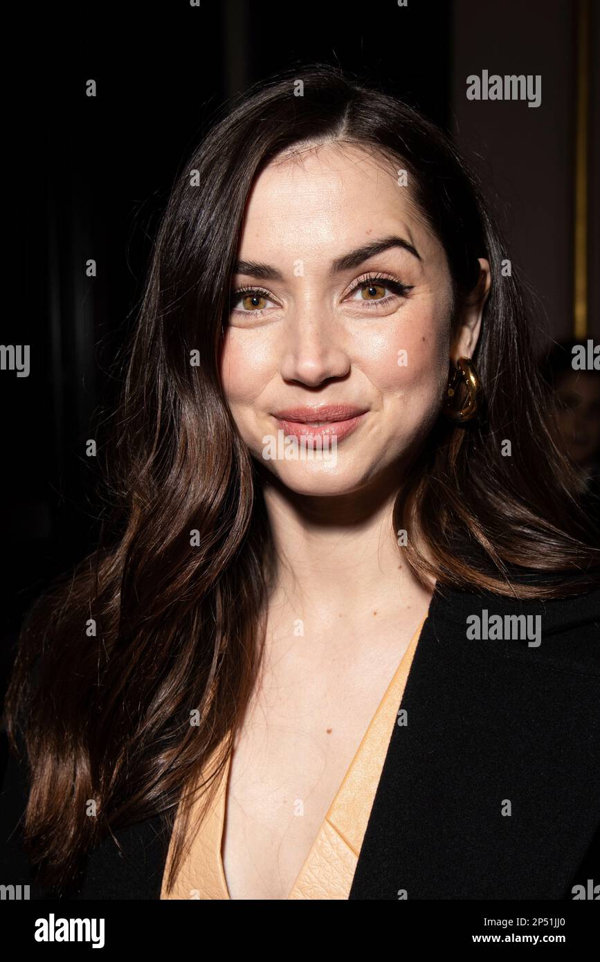 Ana de Armas attends the Louis Vuitton Fall/Winter 20232024 readyto
