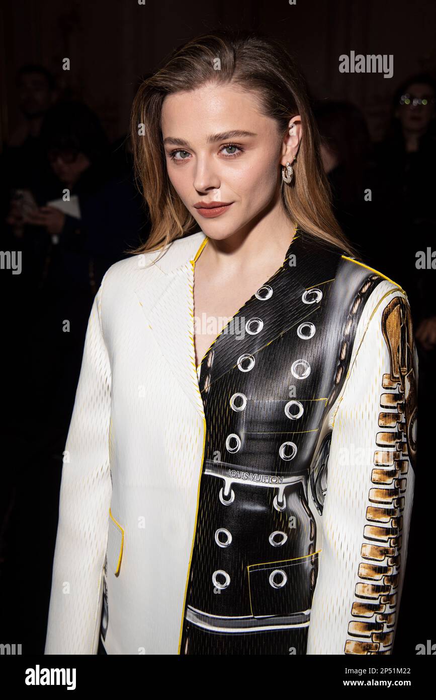 21metgala on X: Chloe Grace Moretz attends the Louis Vuitton Womenswear  Fall Winter 2023-2024 show.  / X