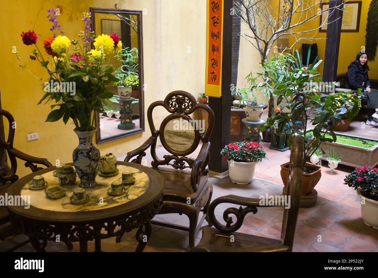 Vietnam, Hanoi, traditional house, interior Stock Photo - Alamy