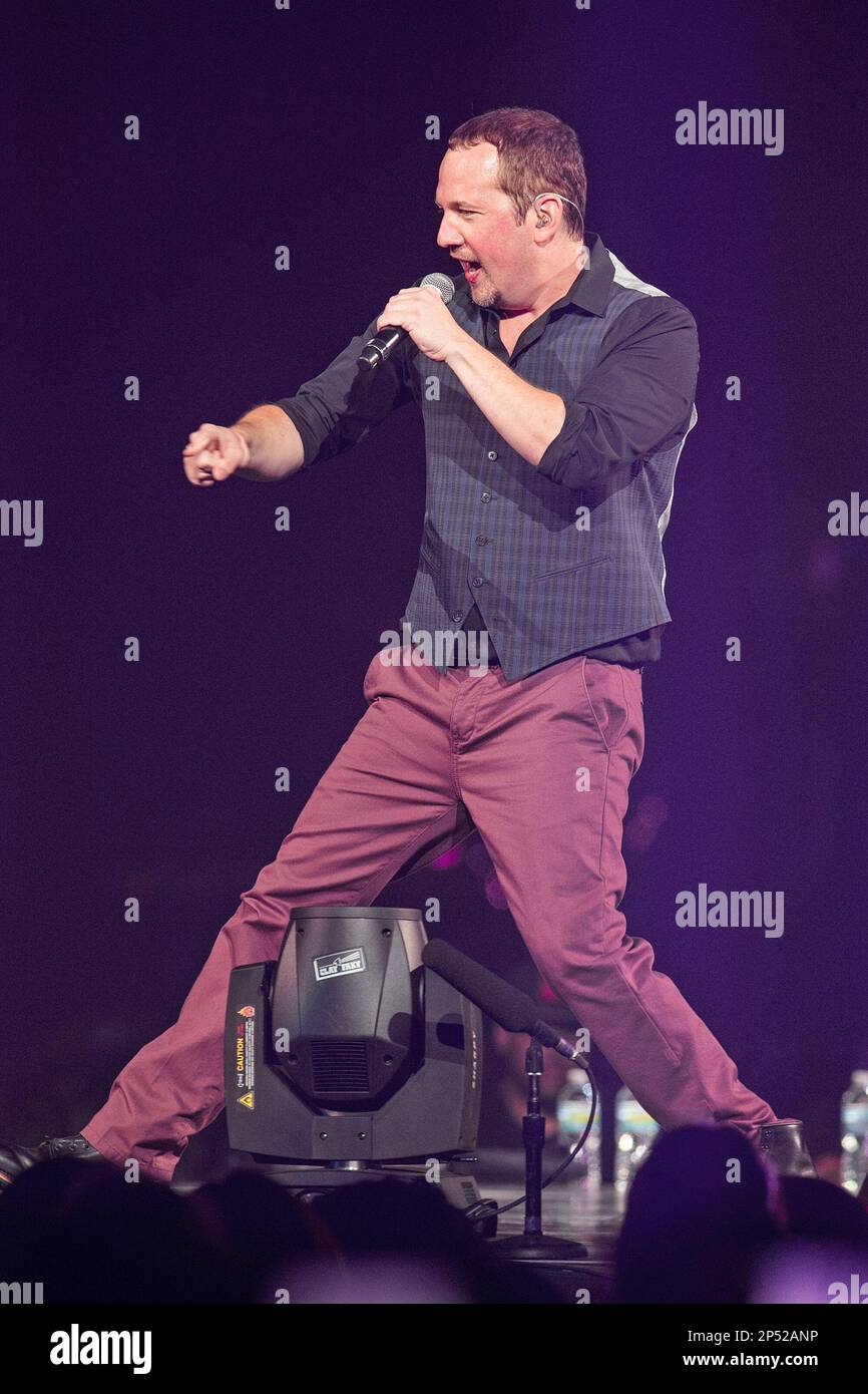 Singer Justin Jeffre of 98 Degrees performs on stage at Staples Center on  July 5, 2013 in Los Angeles, California. (Photo by Paul A.  Hebert/Invision/AP Stock Photo - Alamy