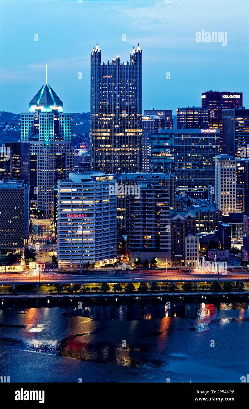 Pyramidtopped Fifth Avenue Place and glowing glass gothic PPG Place