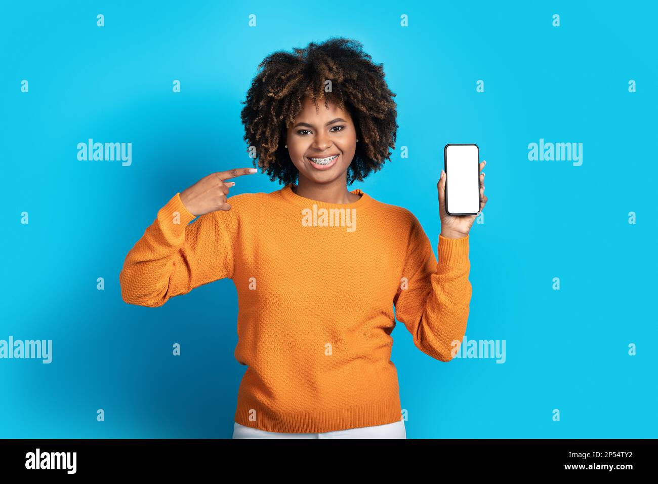 Cheerful african american lady hi-res stock photography and images - Alamy
