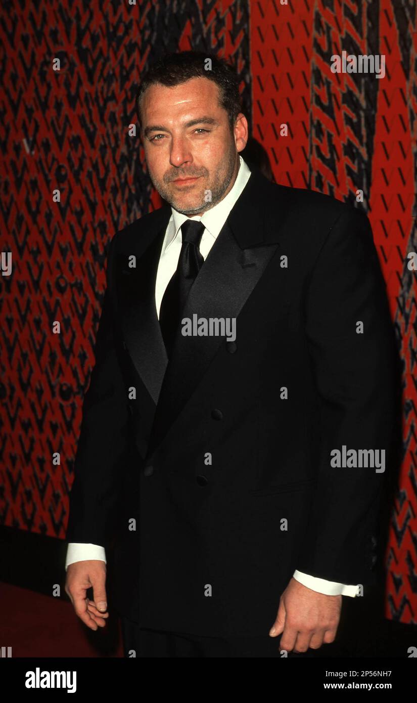 November 17, 2000, Los Angeles, California, USA: Actor TOM SIZEMORE attends the Valentino 40th anniversary party at Pacific Design Center in LA. (Credit Image: © Fitzroy Berrett/ZUMA Wire) EDITORIAL USAGE ONLY! Not for Commercial USAGE! Stock Photo