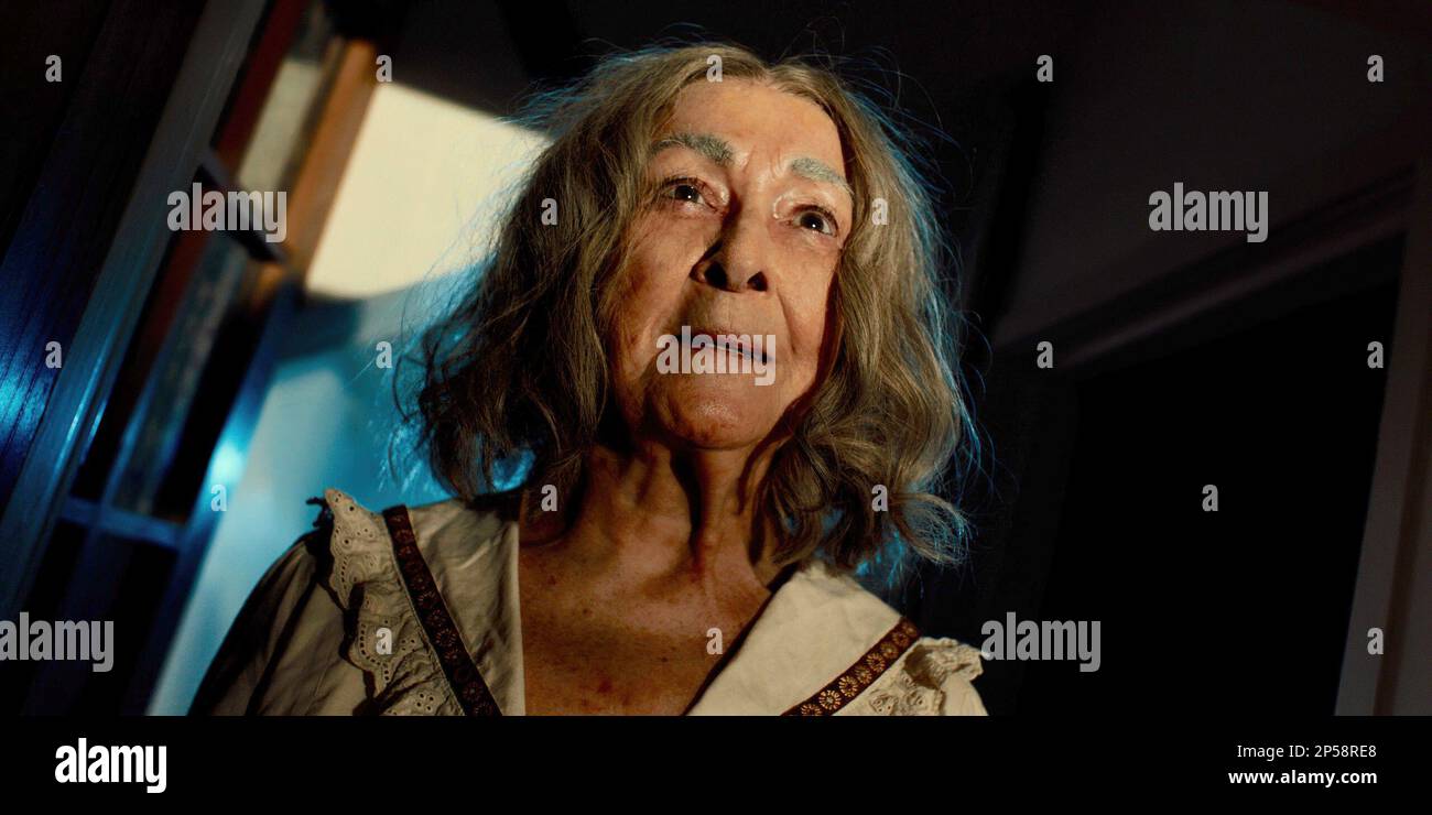 THE CREEPING, Jane Lowe, 2022. © Dark Sky Films / Courtesy Everett