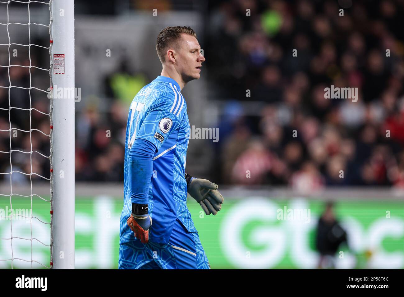Goalkeeper bernd leno hi-res stock photography and images - Page 3