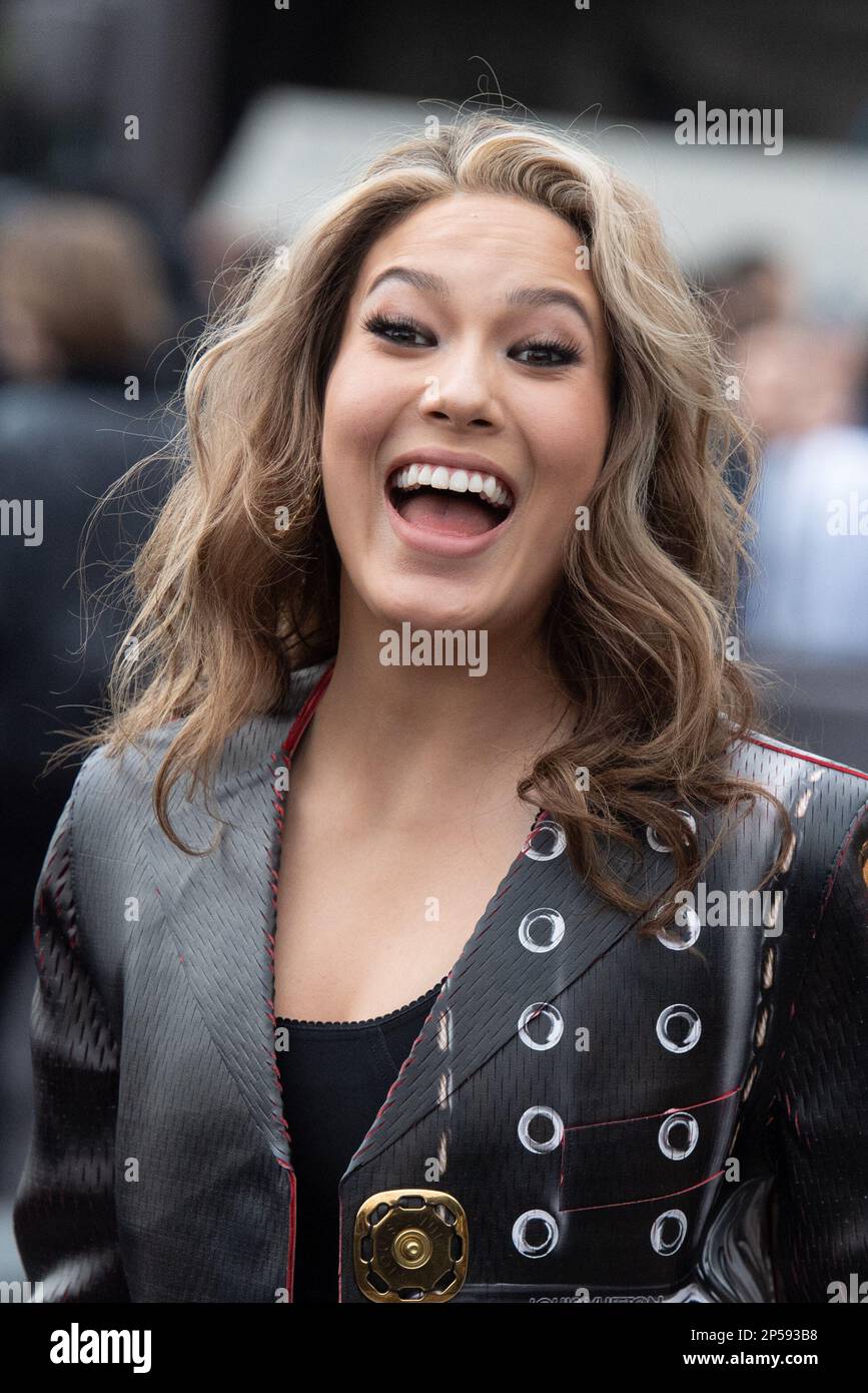 Eileen gu paris hi-res stock photography and images - Alamy