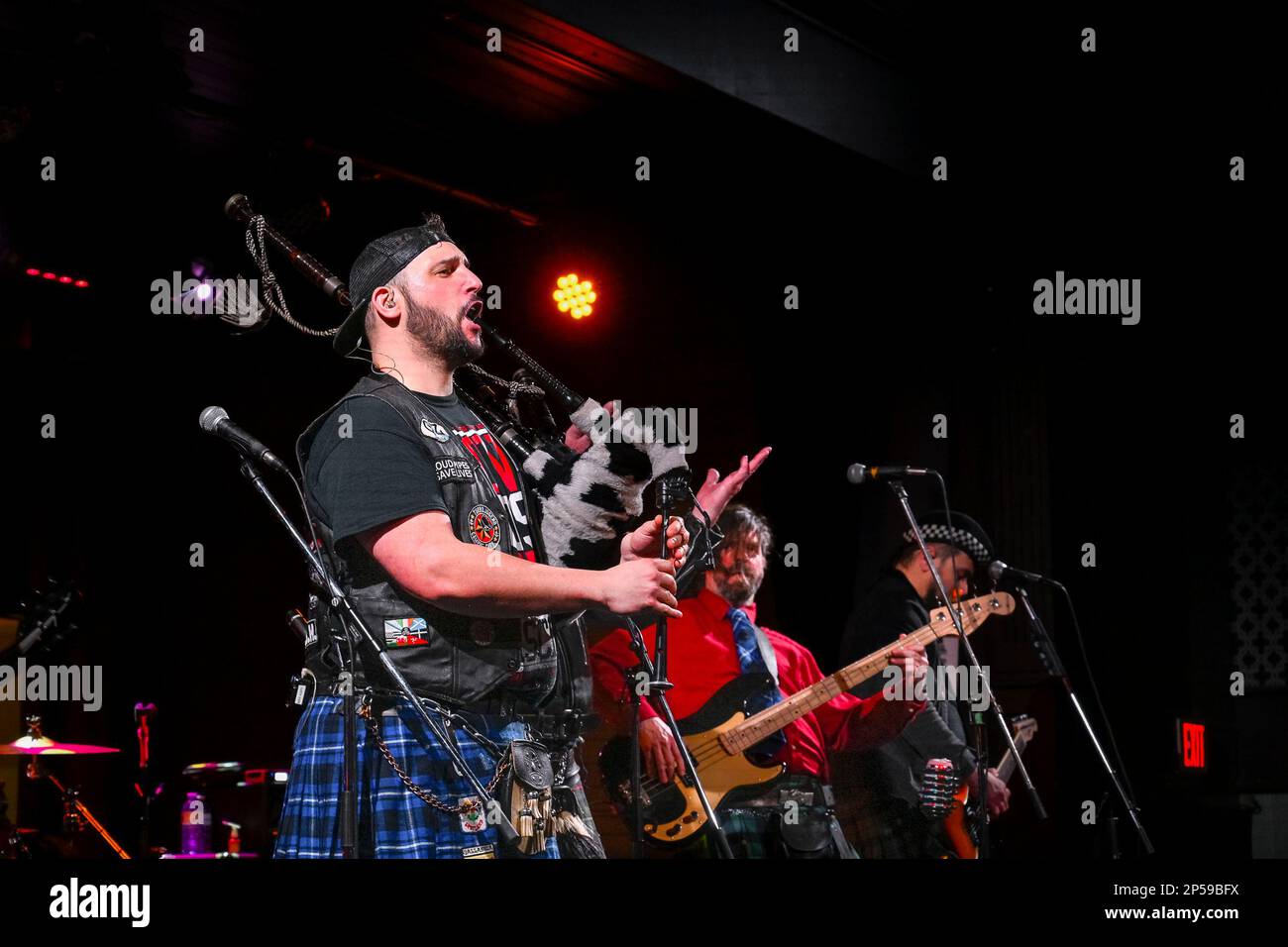 THE REAL McKENZIES! Celtic Rock or punk band? – Rock At Night