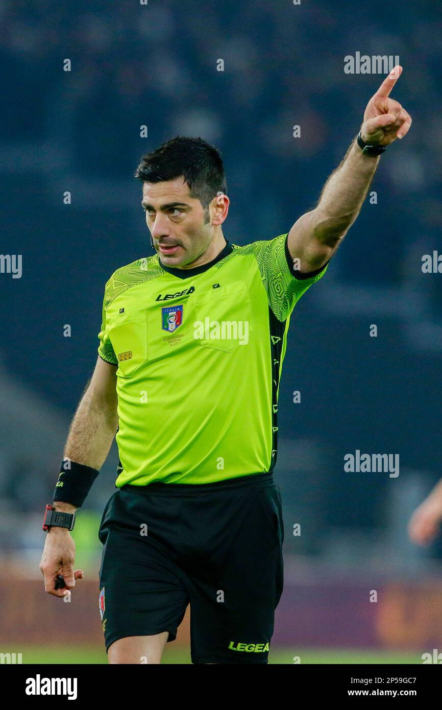 The referee Alberto Santoro during Modena FC vs SPAL, Italian soccer Serie B  match in Modena, Italy, April 22 2023 Stock Photo - Alamy