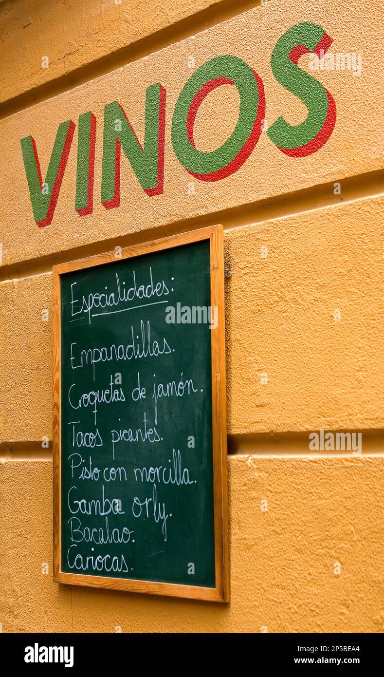 Zaragoza, Aragón, Spain: Vinos Nicolas. Libertad Street 9 Stock Photo