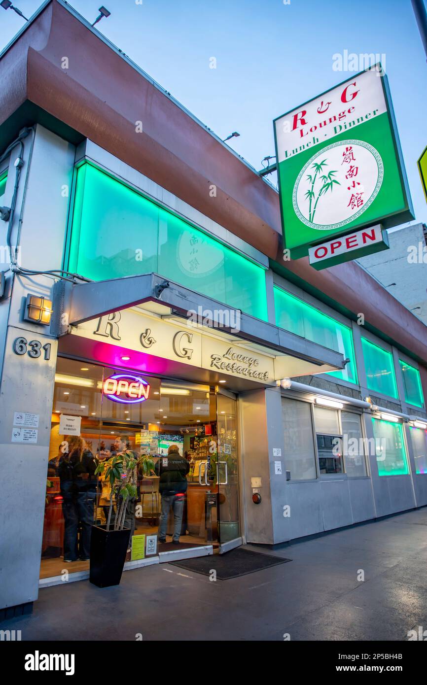 Exploring Chinatown in San Francisco, California. R& G Lounge always