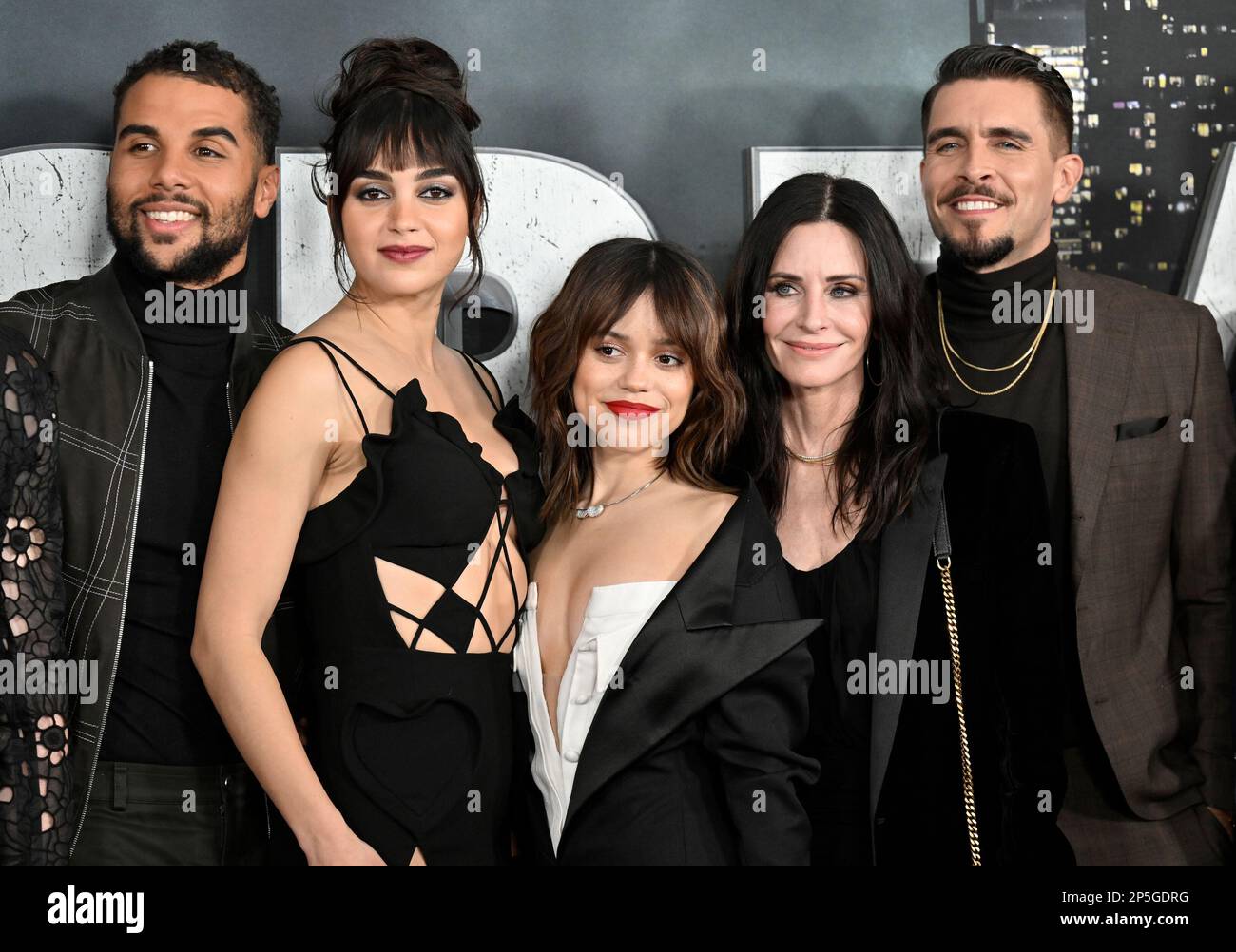 Mason Gooding, left, Melissa Barrera, Jenna Ortega, Courteney Cox and ...