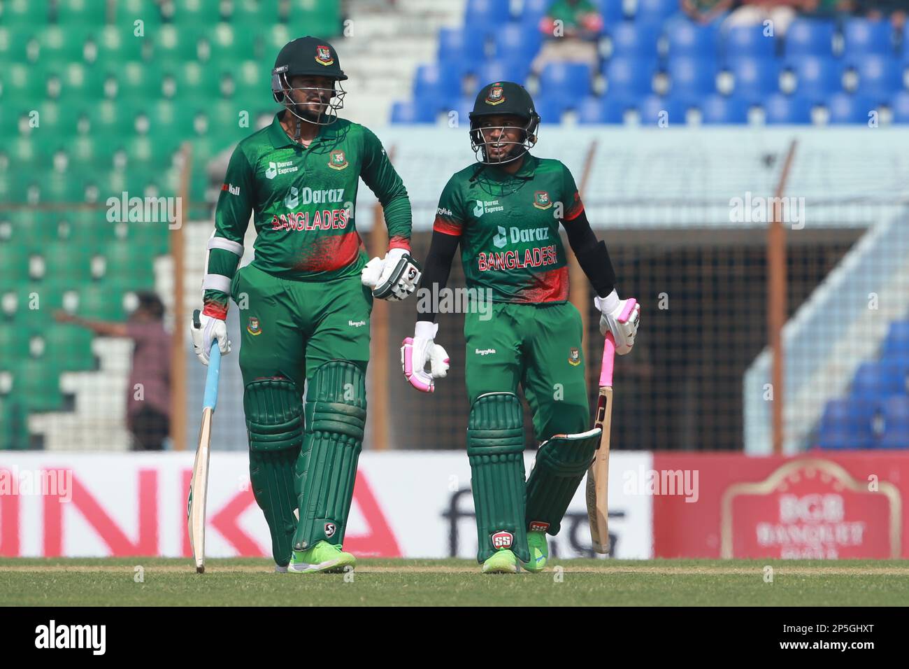 Ona va yosh ogil porno video Rus gey porno videolar