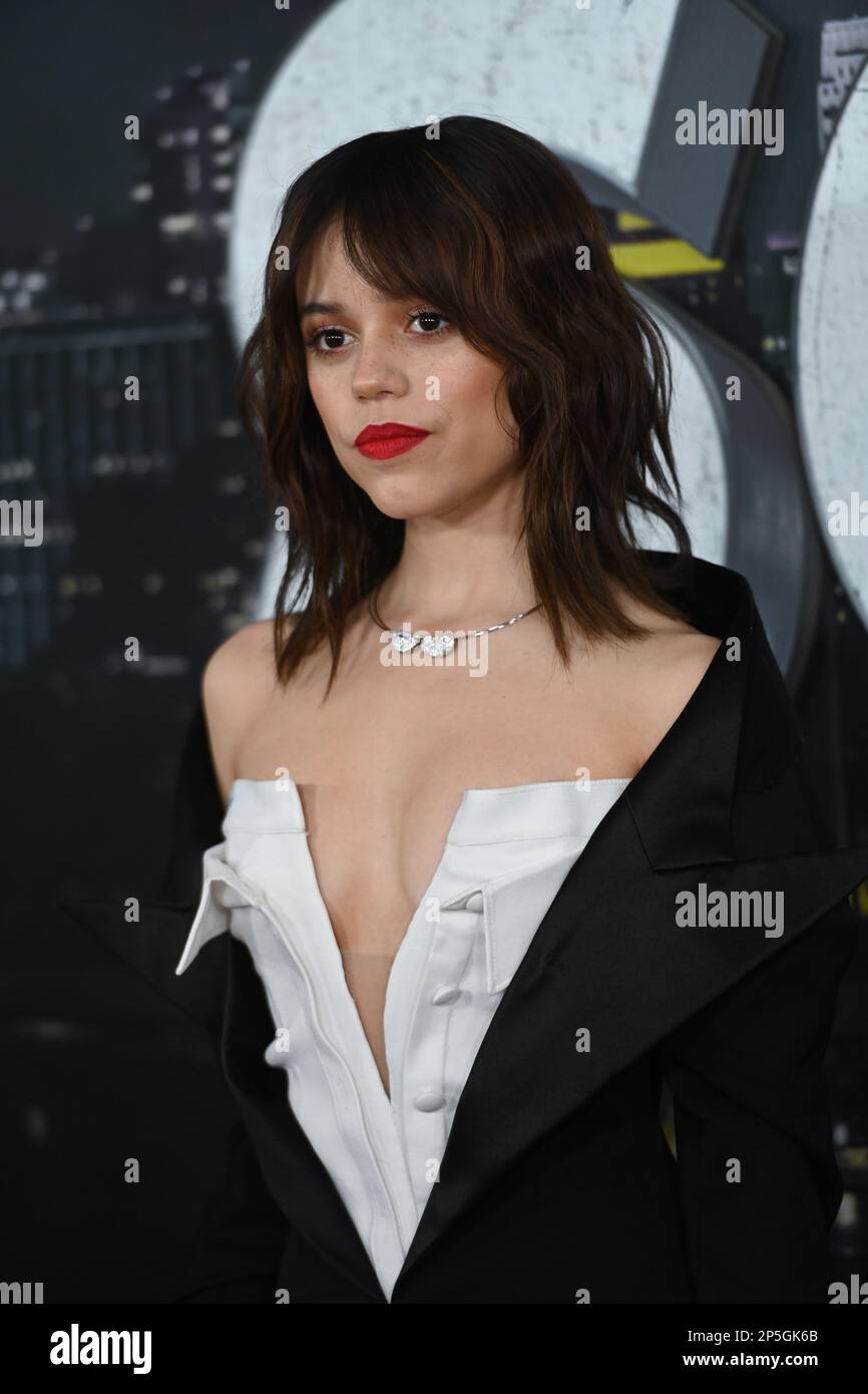 Jenna Ortega attends the Valentino show during Paris Fashion Week in Paris,  France on October 2, 2022. Photo by Julien  Reynaud/APS-Medias/ABACAPRESS.COM Stock Photo - Alamy
