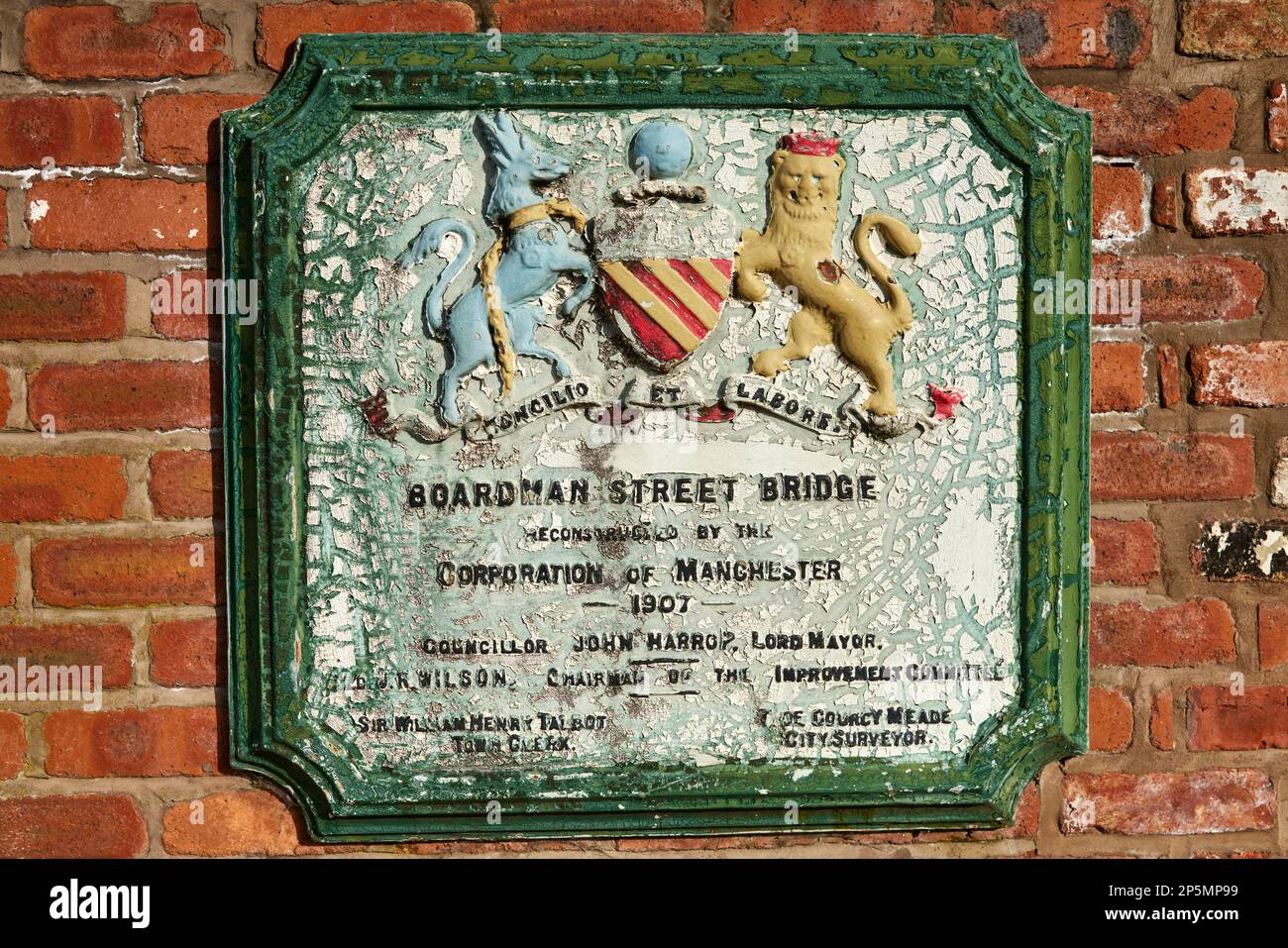Mayfield park Manchester city centre Boardman Street Bridge plaque with coat of arms Stock Photo