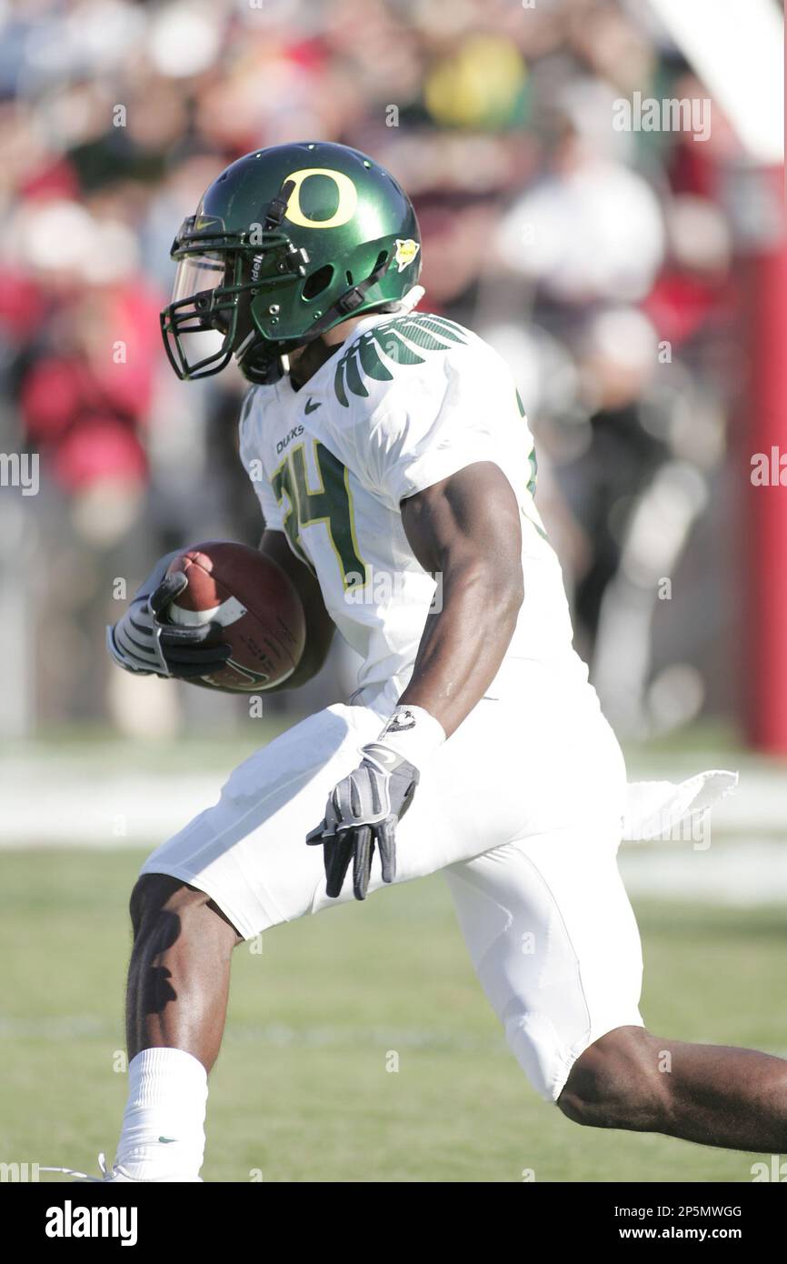 Auburn Tigers safety Mike McNeil against the Oregon Ducks in the first  quarter during the BCS National Championship NCAA football game on Monday,  Jan. 10, 2011, in Glendale. (Rick Scuteri/AP Images Stock