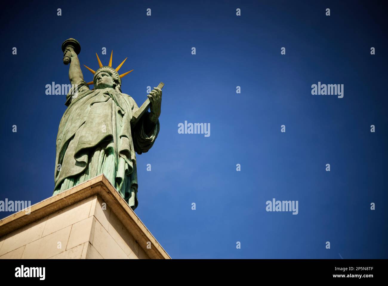 Paris landmark, Statue of Liberty on the Île aux Cygnes, River Seine in
