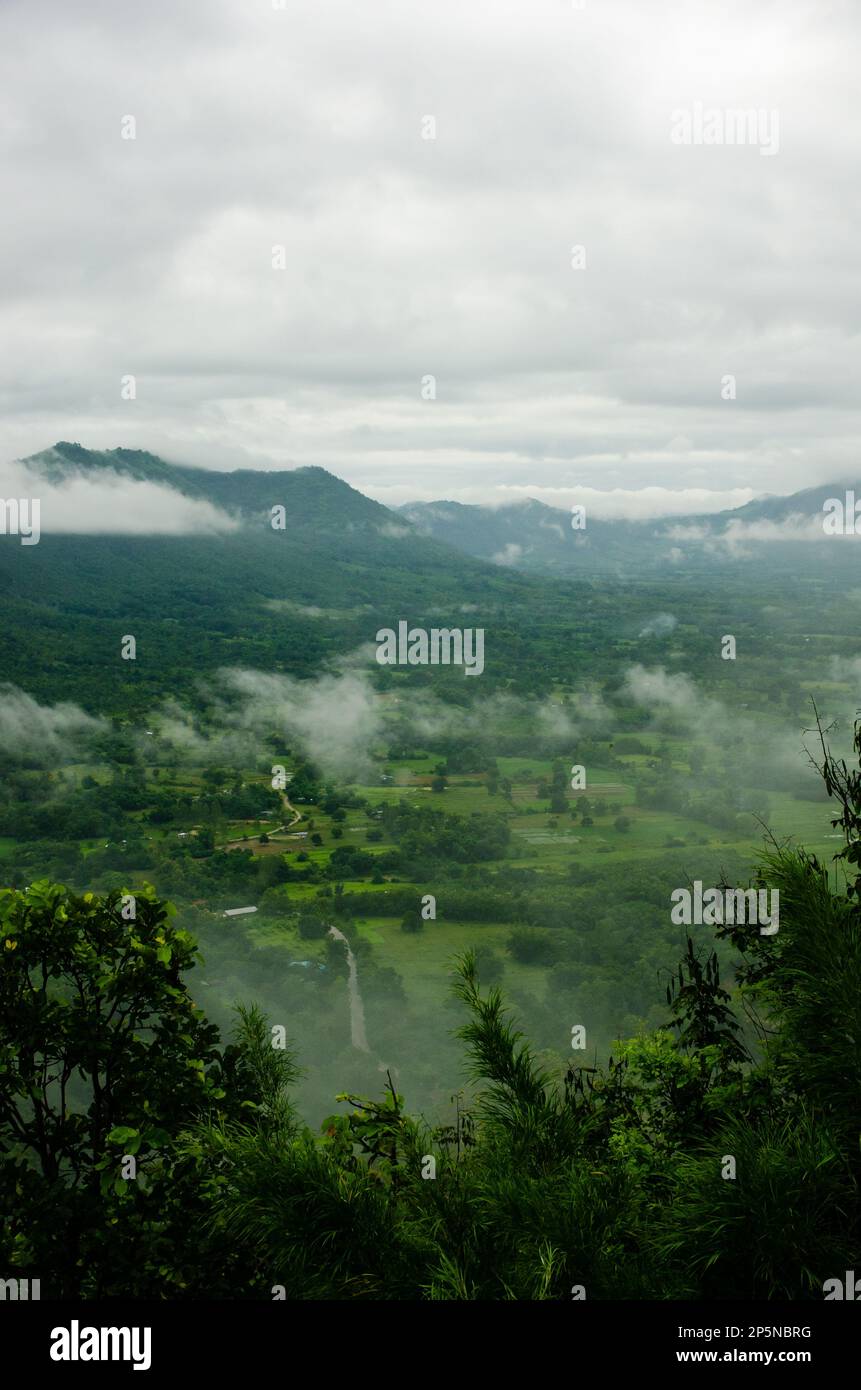 Green mountain top hi-res stock photography and images - Alamy