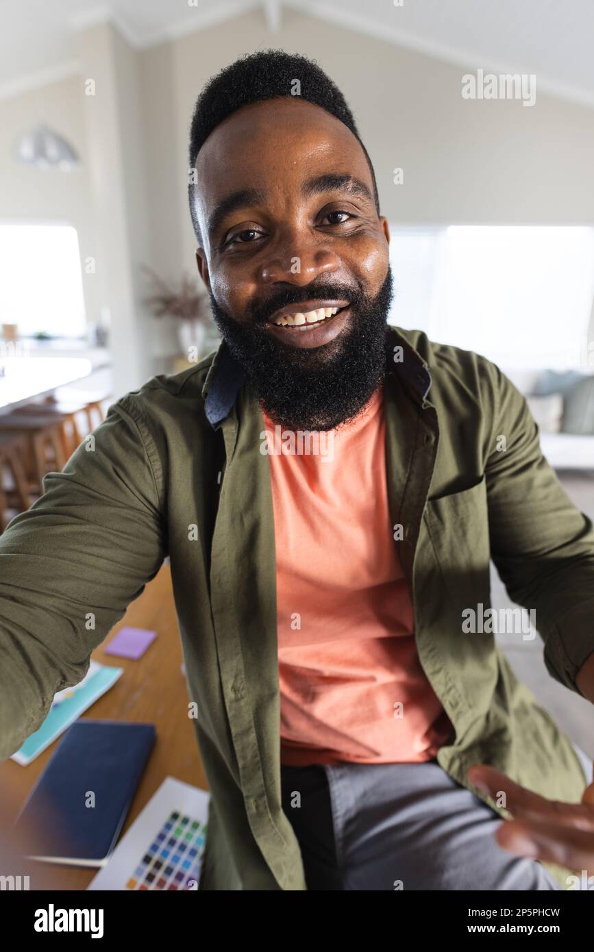 African american man having fun hi-res stock photography and images - Alamy