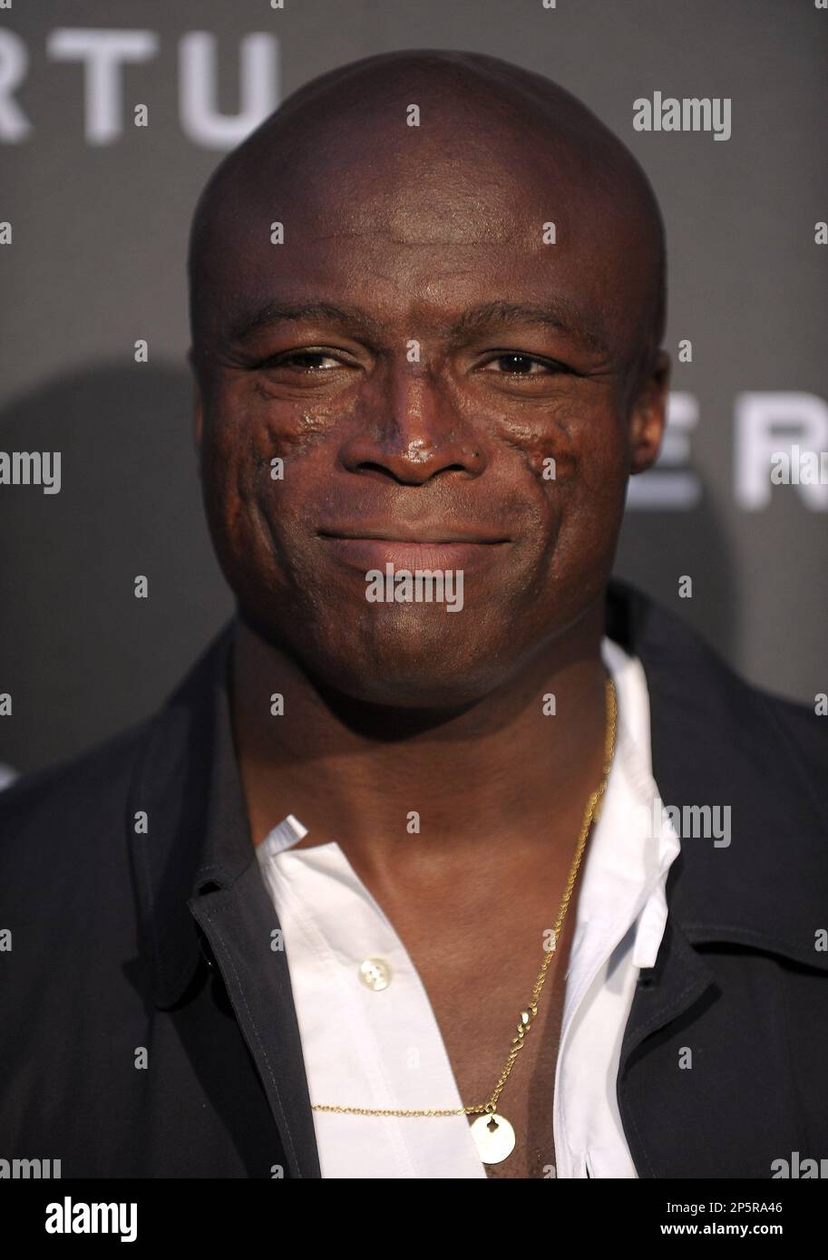 BEVERLY HILLS, CA - JUNE 09: Seal arrives at Vertu's Rodeo Drive ...