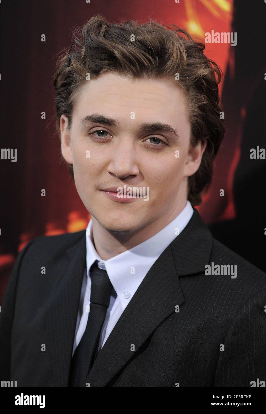 HOLLYWOOD - APRIL 27: Actor Kyle Gallner arrives at "Nightmare On Elm  Street" Los Angeles PremiereGrauman's Chinese Theatre on April 27, 2010 in  Hollywood, California. (Photo by Jordan Strauss/Invision/AP Images Stock  Photo - Alamy
