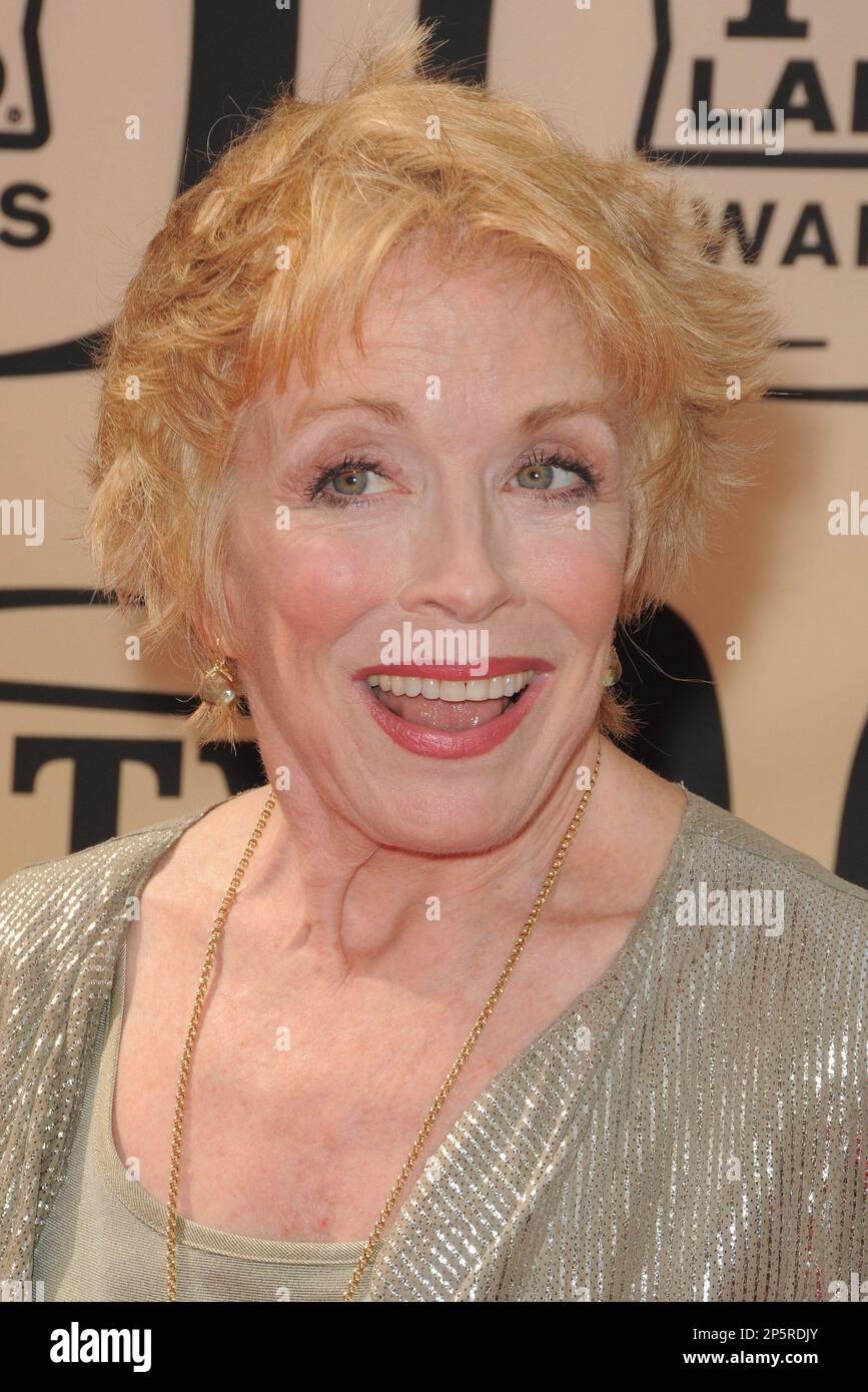 LOS ANGELES, CA - APRIL 17: Actress Holland Taylor arrives at 8th