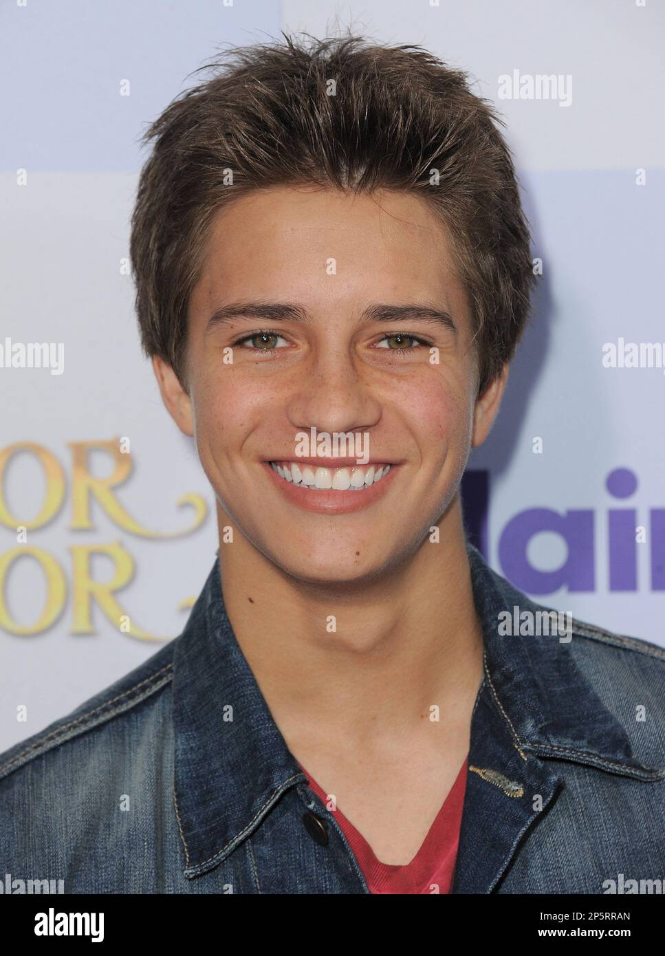 HOLLYWOOD, CA - MARCH 17: Actor Billy Unger arrives at the “Mirror