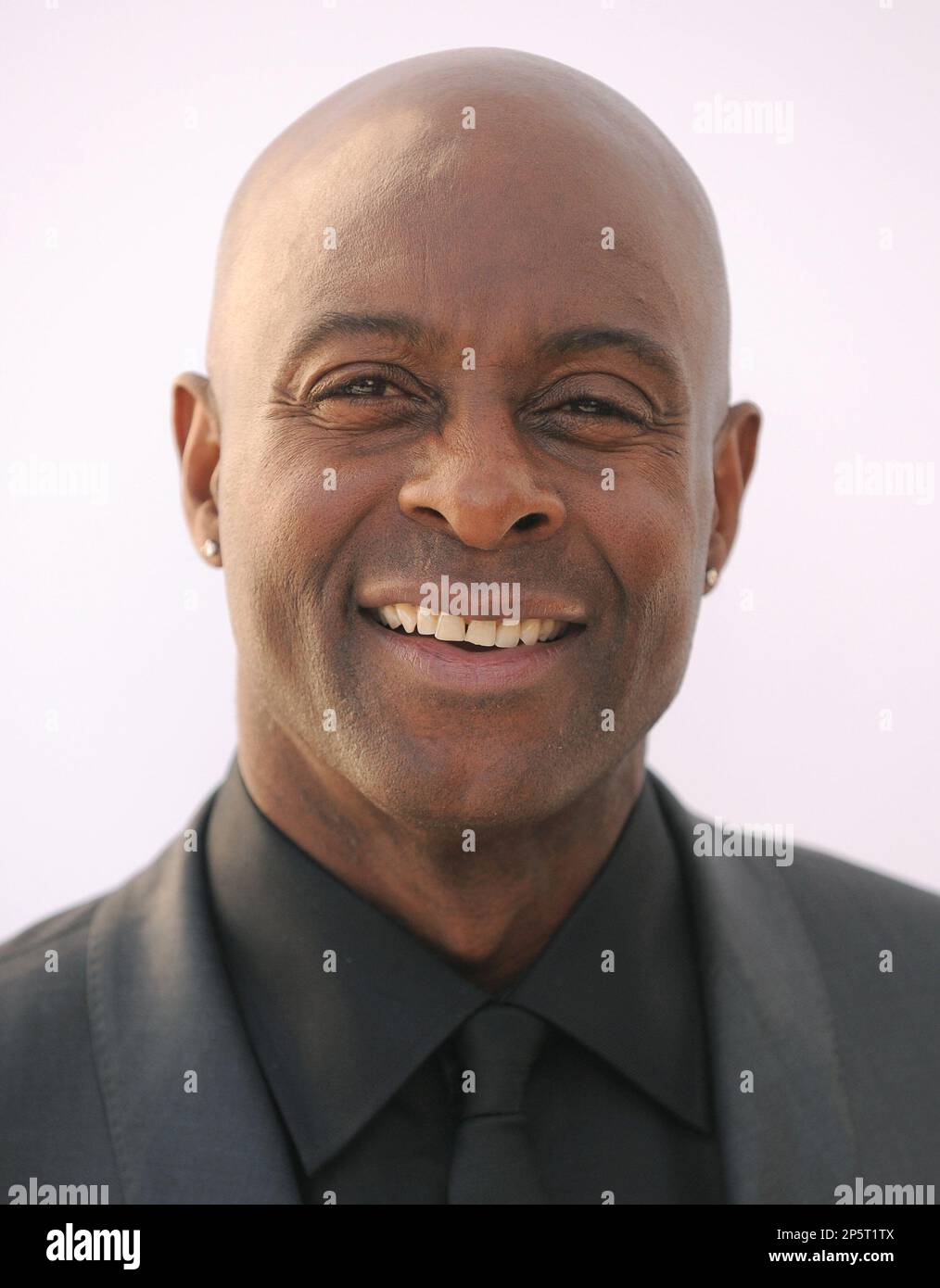 LOS ANGELES, CA - DECEMBER 10: Jerry Rice arrives at Spike TV's 2011 ...
