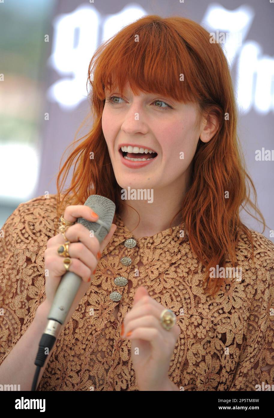HOLLYWOOD, CA - JUNE 14: Singer Florence Welch of Florence and the ...
