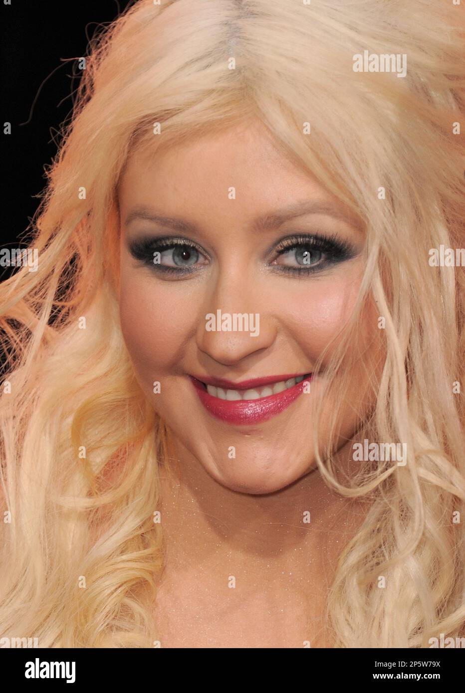 LOS ANGELES, CA - NOVEMBER 15: Actress/singer Christina Aguilera ...