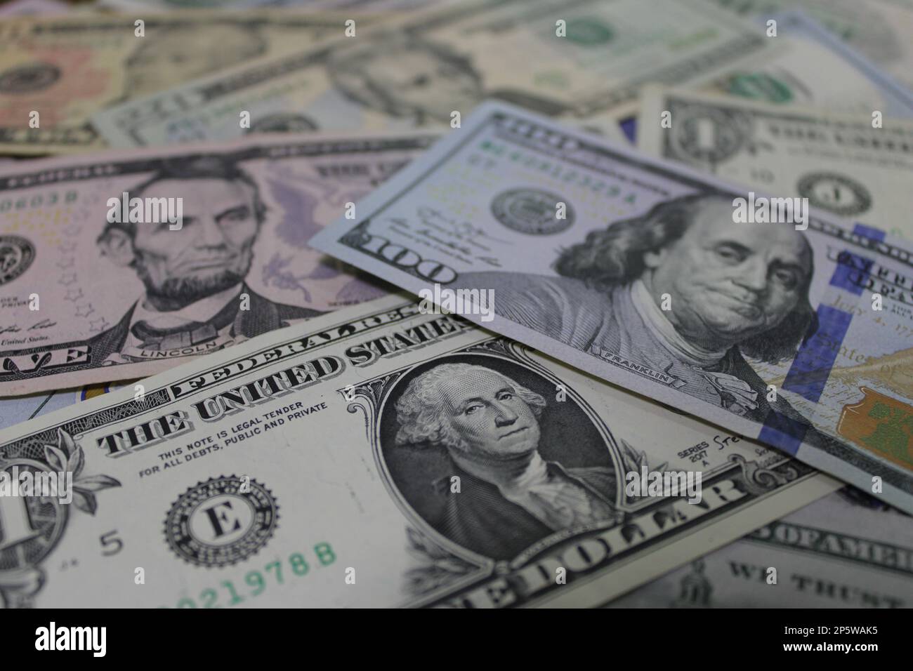 Printing bills american one hundred hi res stock photography and images Printing bills american one hundred hi res stock photography and images